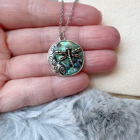 Dragonfly Abalone Medallion Necklace - Picture 2 of 4